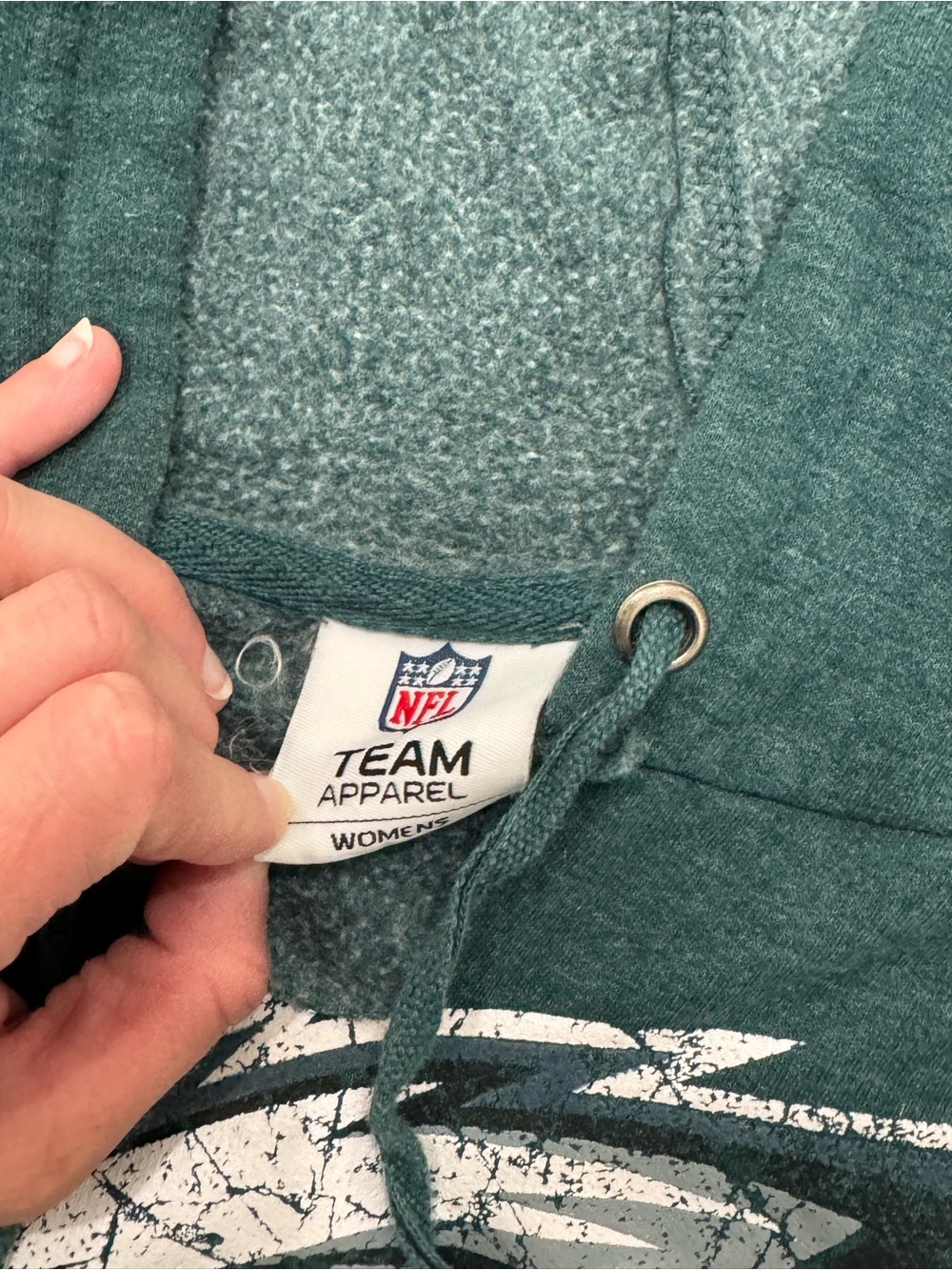 NFL Women's Dark Green Philadelphia Eagles Hooded Sweatshirt - Picture 5 of 5